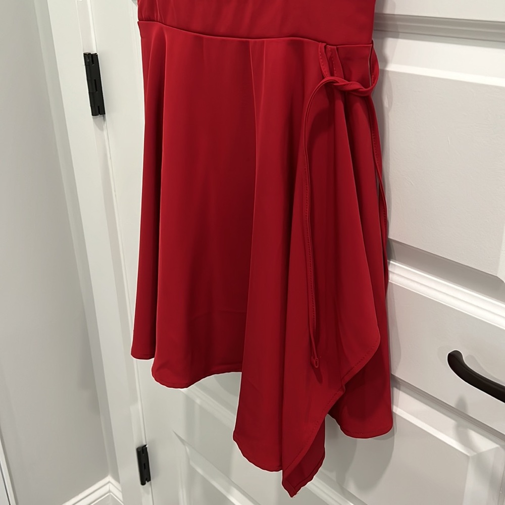 Red dress - Picture 5 of 6